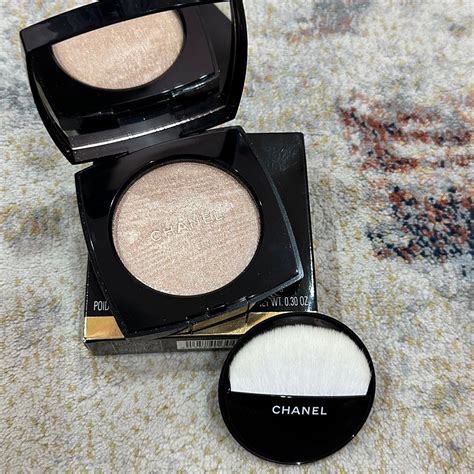 chanel highlighter powder 2018|Chanel poudre lumiere highlighting powder.